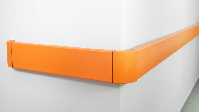 REINFORCED WALL GUARD