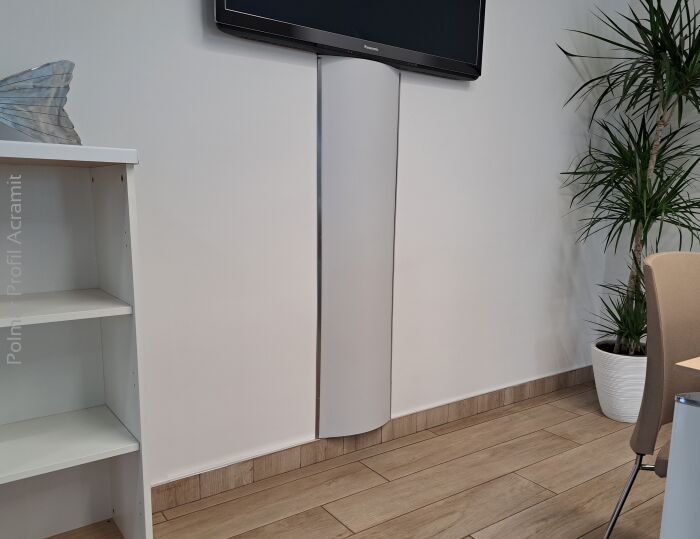 Bridge crash rail – reliable wall protection for offices, schools, and healthcare facilities.